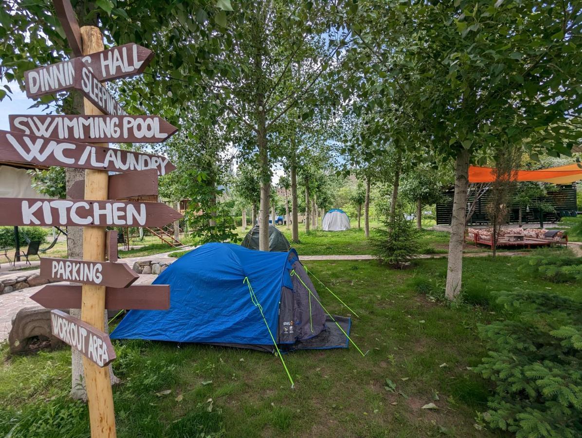 Crossway Camping Yeghegnadzor Exterior foto